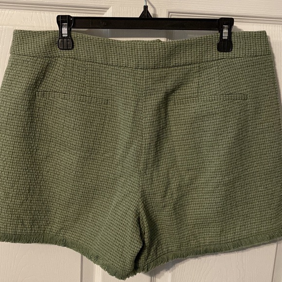 Green Tweed Shorts - Picture 10 of 12